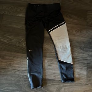 UNDER ARMOUR LEGGINGS